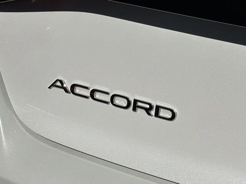 Used 2025 Honda Accord SE image 28