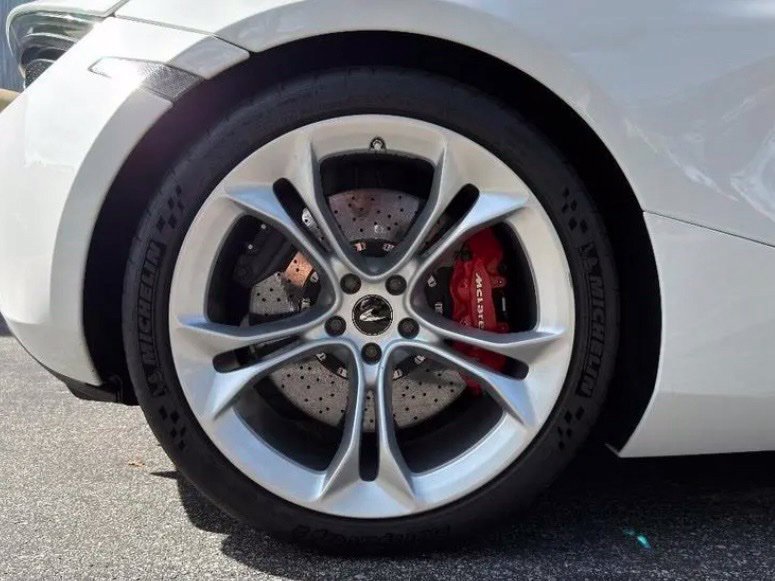 Used 2020 McLaren 720S Performance RWD image 11