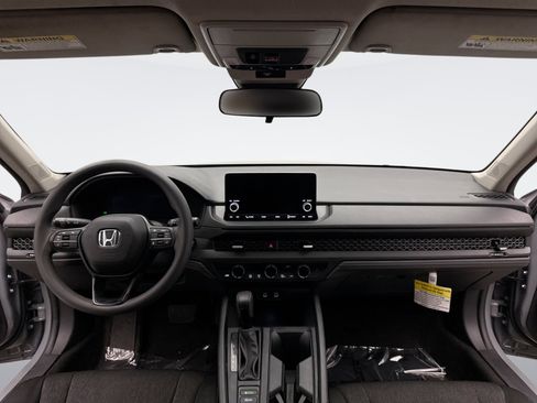 Used 2025 Honda Accord SE image 19