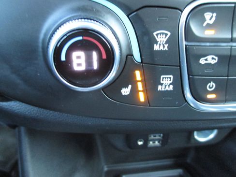 Certified 2023 Chevrolet Traverse RS w/ LPO, Floor Liner Package image 24