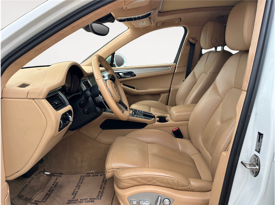 Used 2015 Porsche Macan Turbo AWD/4WD image 9