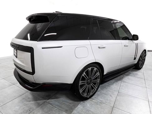 Used 2024 Land Rover Range Rover SE AWD/4WD image 7
