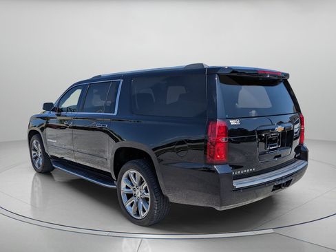 Used 2018 Chevrolet Suburban Premier AWD/4WD image 6