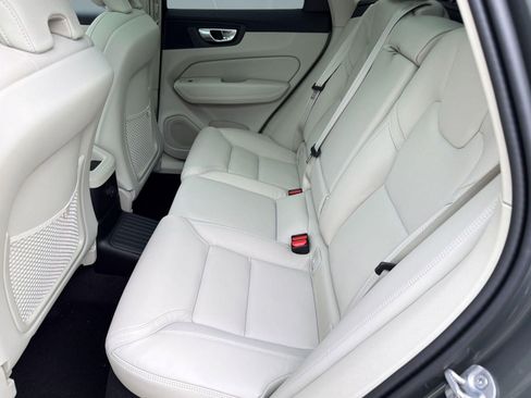 New 2026 Volvo XC60 T8 Ultra w/ Climate Package AWD/4WD image 15