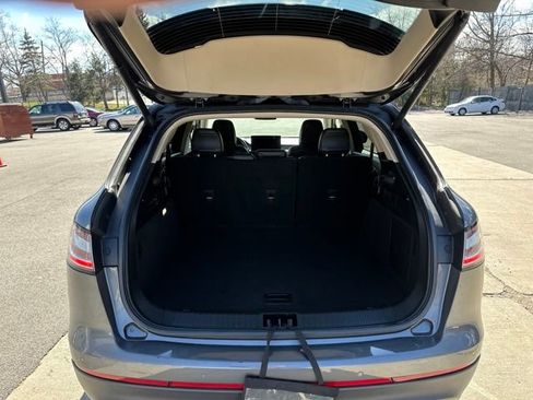 Used 2023 Lincoln Nautilus AWD image 21