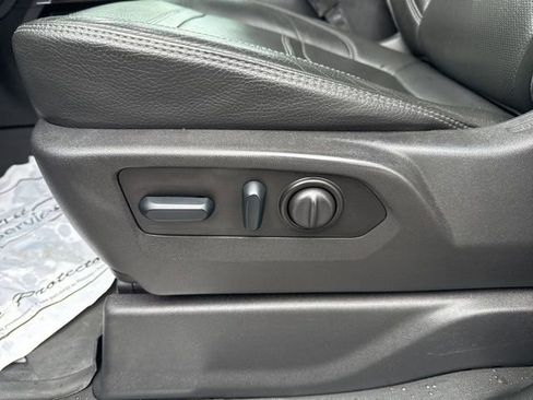 Used 2023 GMC Sierra 3500 Denali w/ Denali Ultimate Package image 21