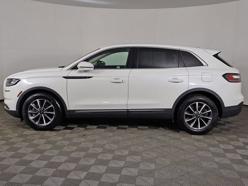 Used 2022 Lincoln Nautilus AWD image 15