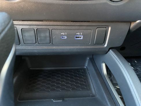 Used 2022 Nissan Frontier SV image 35