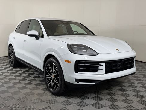 New 2026 Porsche Cayenne image 8