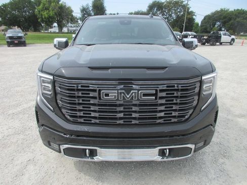 New 2026 GMC Sierra 1500 Denali Ultimate AWD/4WD image 13