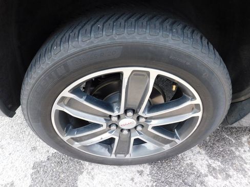 Used 2019 GMC Acadia Denali w/ Technology Package image 9