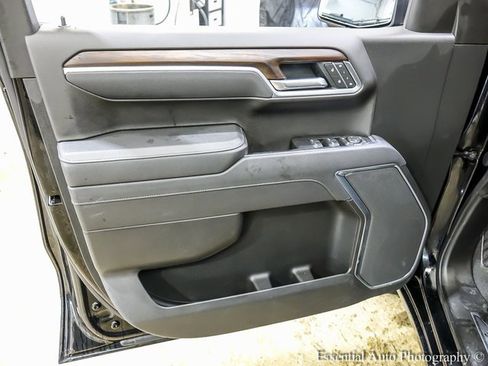 Used 2025 GMC Sierra 1500 SLT image 20