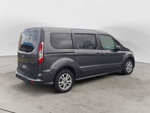 Used 2021 Ford Transit Connect XLT image 3