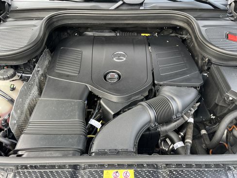 Certified 2025 Mercedes-Benz GLE 450e 4MATIC image 59
