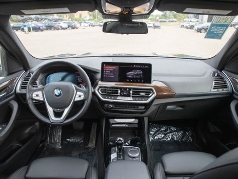 Used 2024 BMW X3 xDrive30i AWD/4WD image 13