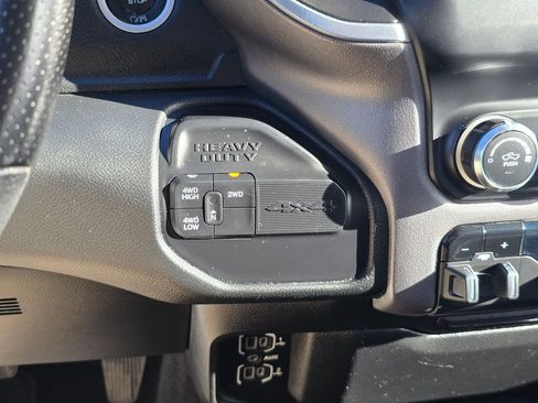Used 2019 RAM 2500 Big Horn AWD/4WD image 24