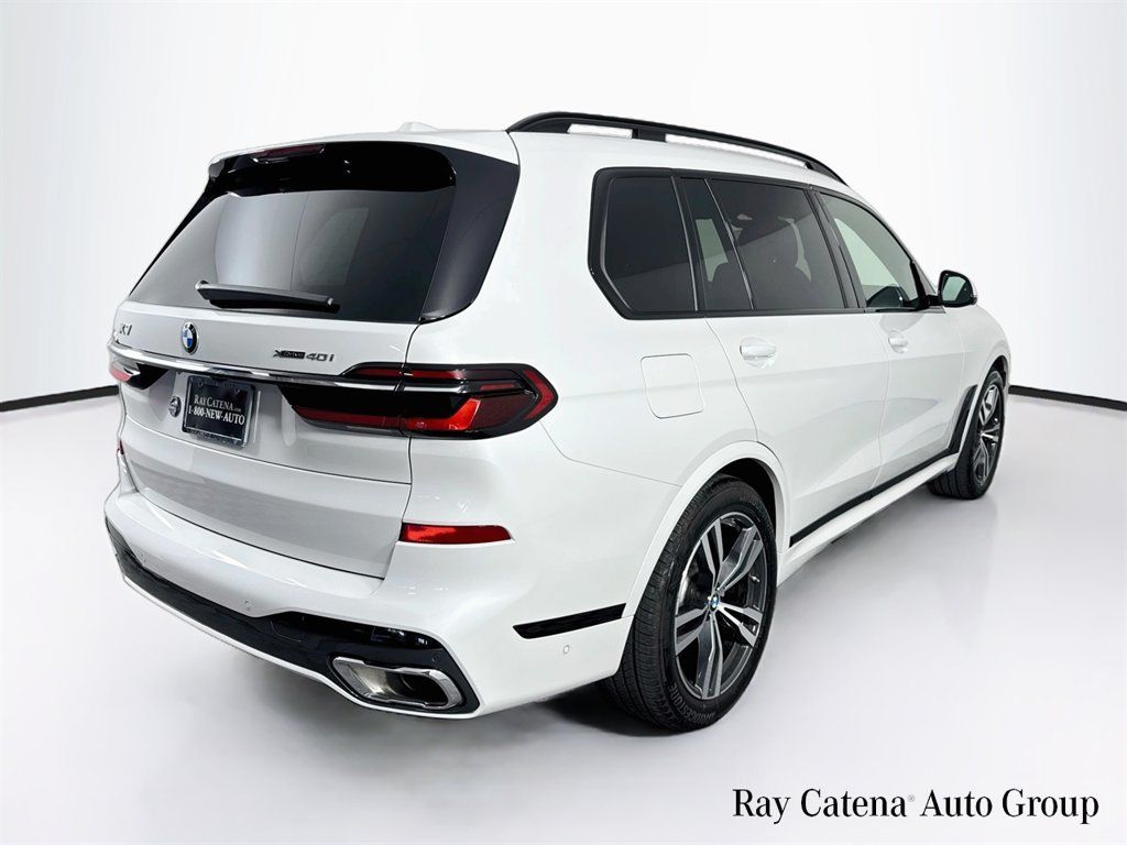 Used 2026 BMW X7 xDrive40i w/ Executive Package AWD/4WD image 7