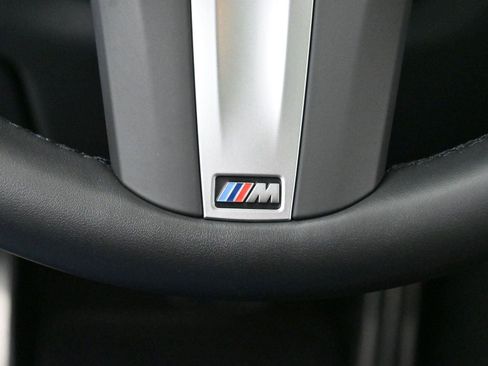 Used 2024 BMW X7 xDrive40i w/ M Sport Package image 19