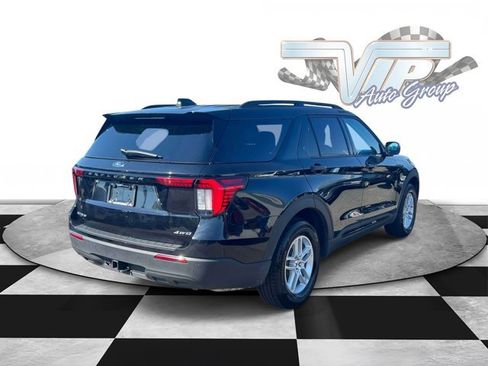 Used 2026 Ford Explorer Active AWD/4WD image 6