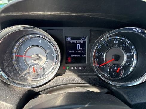 Used 2012 Chrysler Town & Country Touring-L w/ Entertainment Group #2 image 10