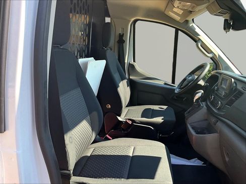 Used 2025 Ford Transit 250 Low Roof w/ Exterior Upgrade Package RWD image 24
