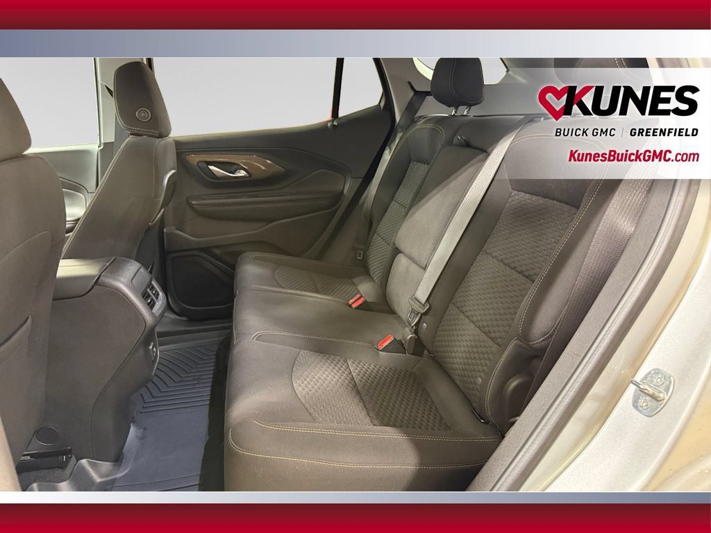 Used 2021 GMC Terrain SLE w/ Driver Convenience Package AWD/4WD image 33