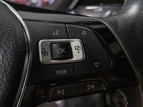 Used 2020 Volkswagen Jetta R-Line FWD image 31