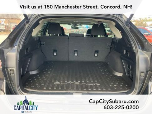 Used 2023 Subaru Outback Premium image 9