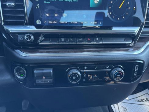 Used 2024 Chevrolet Silverado 2500 LT image 19