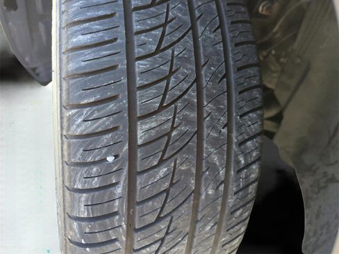 Used 2025 Volkswagen Atlas SE image 48