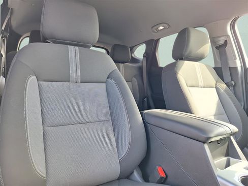 Used 2025 Chevrolet Blazer LT image 26