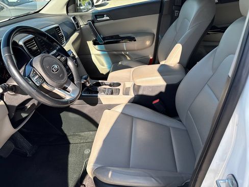 Used 2021 Kia Sportage EX AWD/4WD image 9