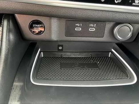 Used 2025 Nissan Rogue Platinum w/ Tech Package FWD image 16