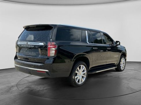Used 2023 Chevrolet Suburban High Country AWD/4WD image 8