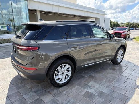 New 2026 Lincoln Corsair Premiere FWD image 2