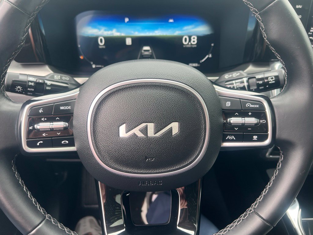 Certified 2023 Kia Sorento SX AWD/4WD image 59