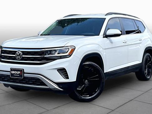 Used 2023 Volkswagen Atlas SE w/ Black Wheel Package FWD image 1