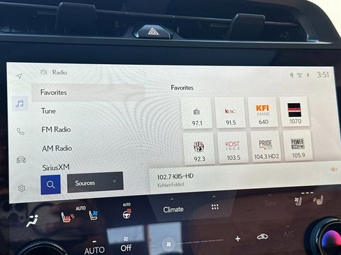 Used 2023 Lexus RZ 450e Premium w/ Technology Package image 21