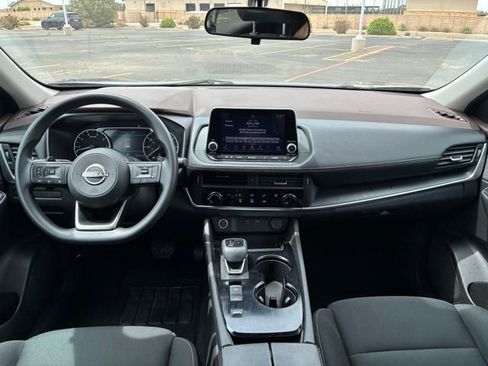 Certified 2024 Nissan Rogue SV AWD/4WD image 13
