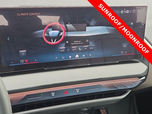 Used 2025 BMW X3 xDrive30i w/ Premium Package image 18