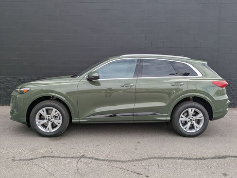 New 2025 Audi Q5 Premium image 8