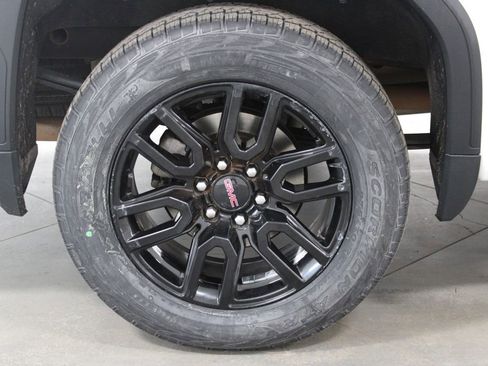 Used 2021 GMC Sierra 1500 Elevation AWD/4WD image 17