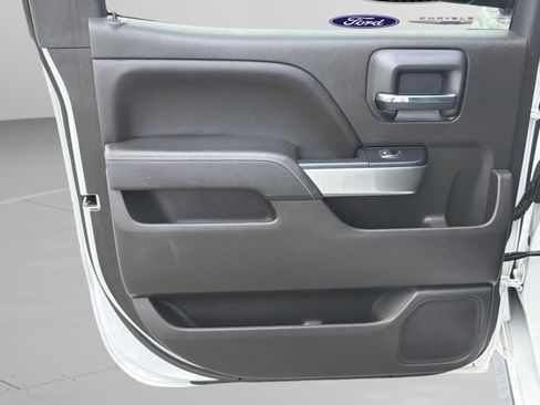 Used 2018 Chevrolet Silverado 1500 LT w/ All Star Edition image 24