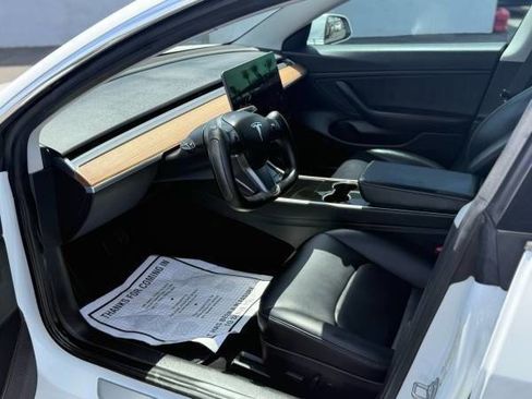 Used 2018 Tesla Model 3 Long Range image 10