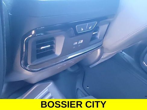 Certified 2024 GMC Sierra 1500 AT4 w/ AT4 Premium Package AWD/4WD image 21