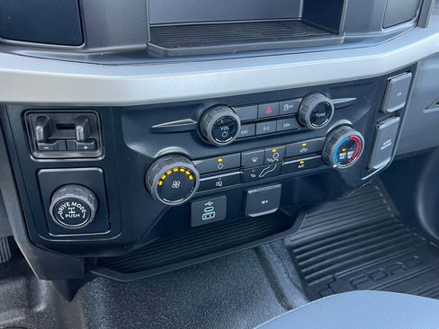 New 2026 Ford F250 XL w/ XL Chrome Package RWD image 28