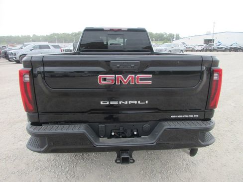 New 2026 GMC Sierra 3500 Denali w/ Denali Reserve Package AWD/4WD image 6