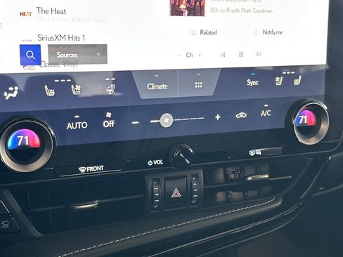 Used 2025 Lexus NX 450h+ AWD w/ Accessory Package (Z2) image 17