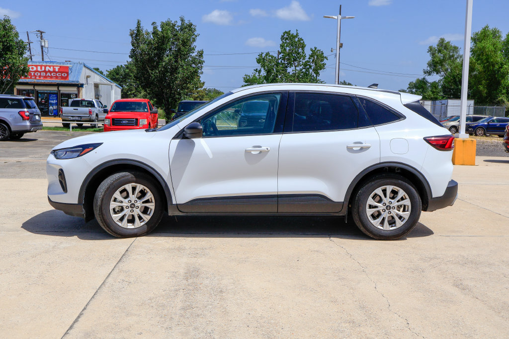 Used 2025 Ford Escape Active FWD image 24