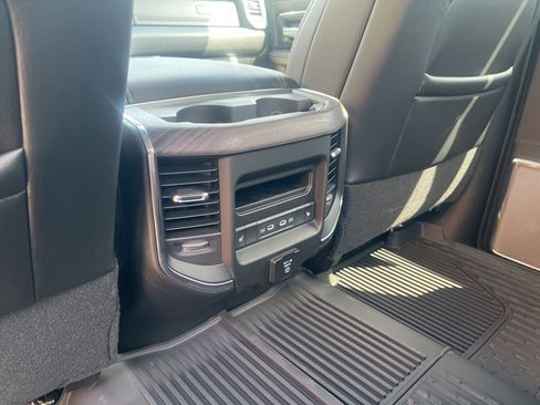New 2026 RAM 2500 Laramie AWD/4WD image 19